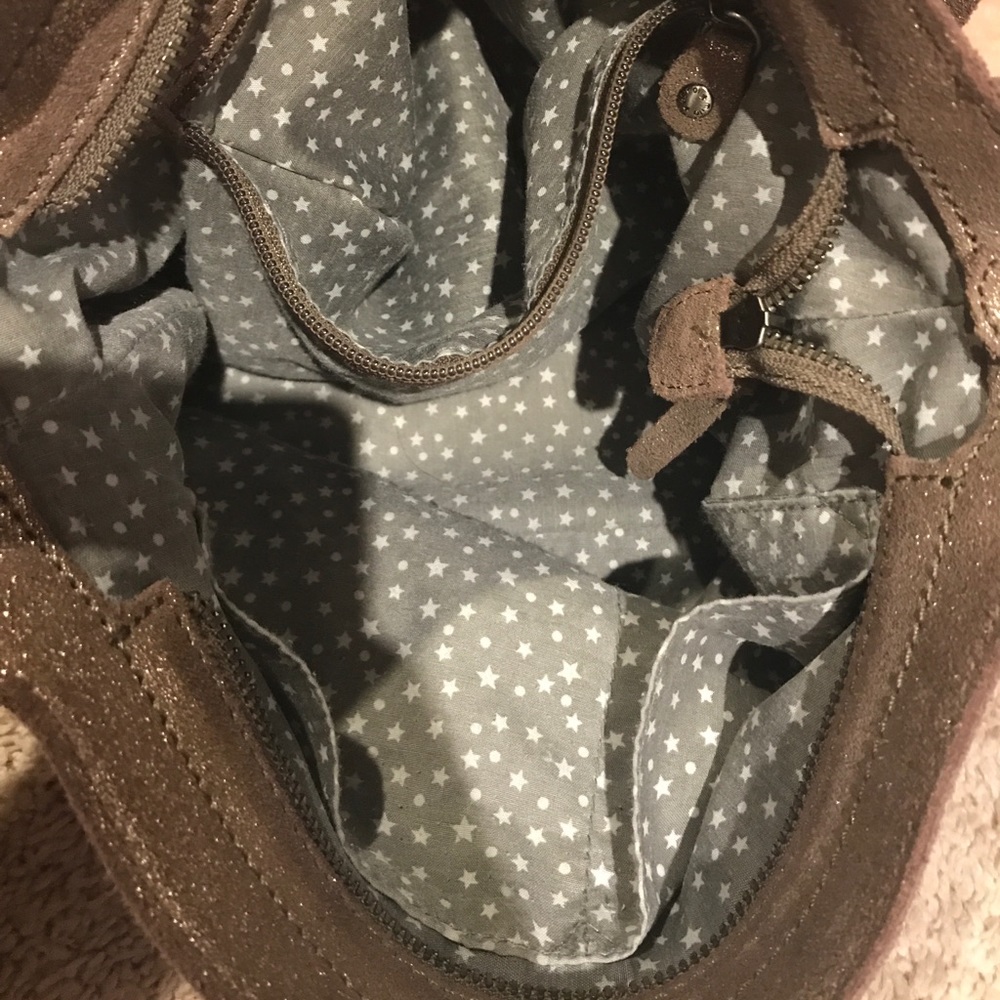 Glitter Sling Bag - Picture 4 of 8